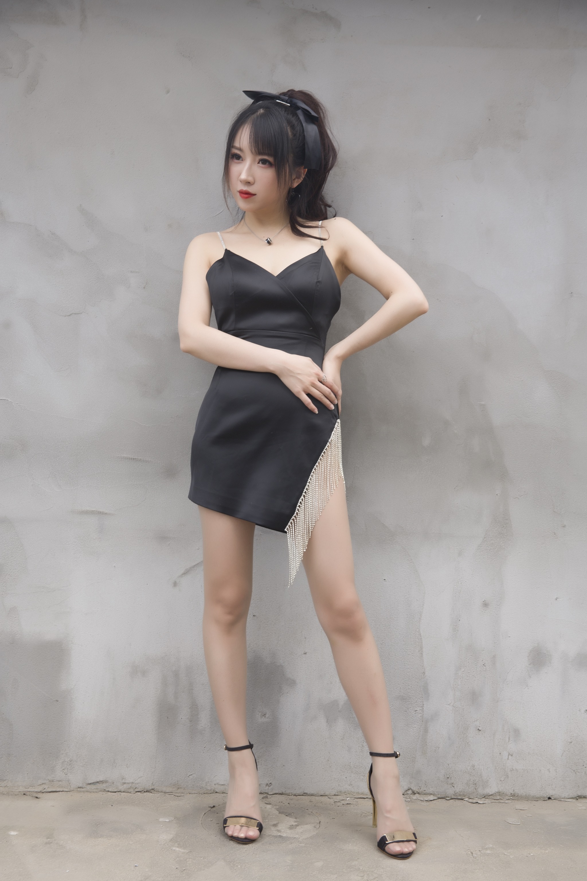 小女巫露娜 – NO.018 小巫女露娜 黑色流苏 [32P]-XikXak
